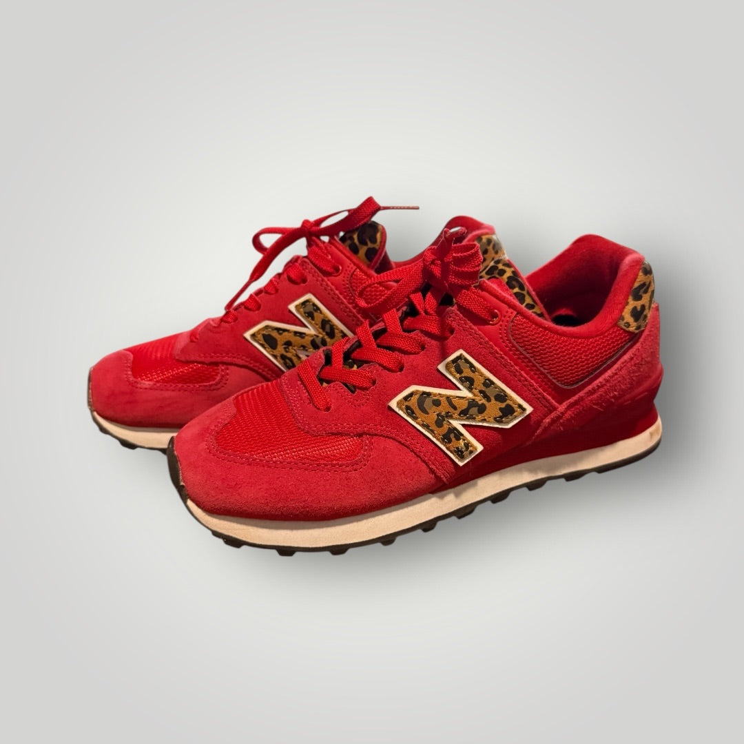 Red/leopard accent New Balance Sneakers, 6.5
